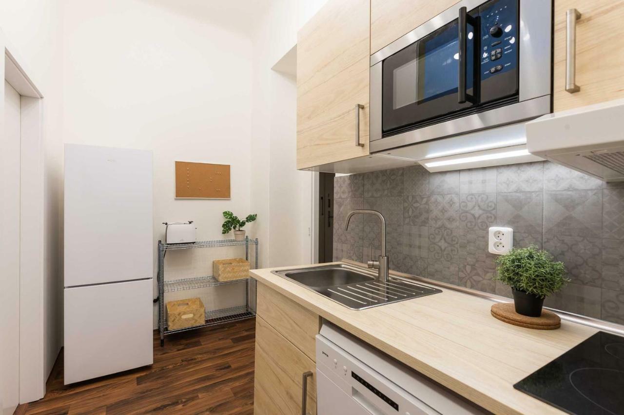Apartment Na Kozacce 6 Прага Экстерьер фото